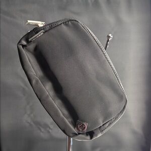 Lululemon's new black fanny pack